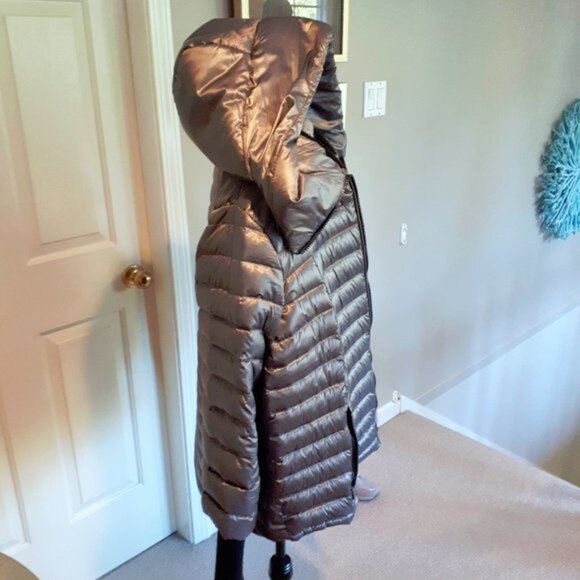 EUC Calvin Klein silver down hooded puffer coat 1X - Picture 3 of 6